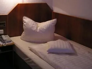 Отель Kleefelder Hof Ганновер