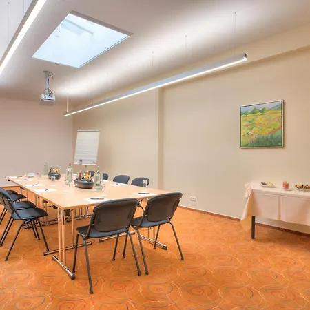 Kleefelder Hof 3*