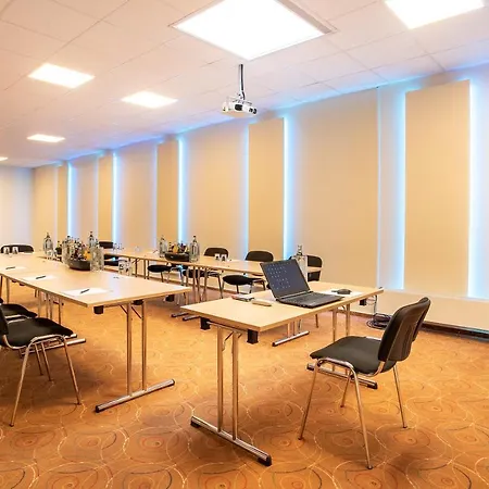 Kleefelder Hof Отель 3*